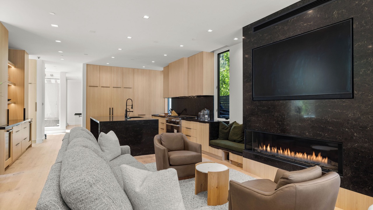 Photo of Livingroom in West End
