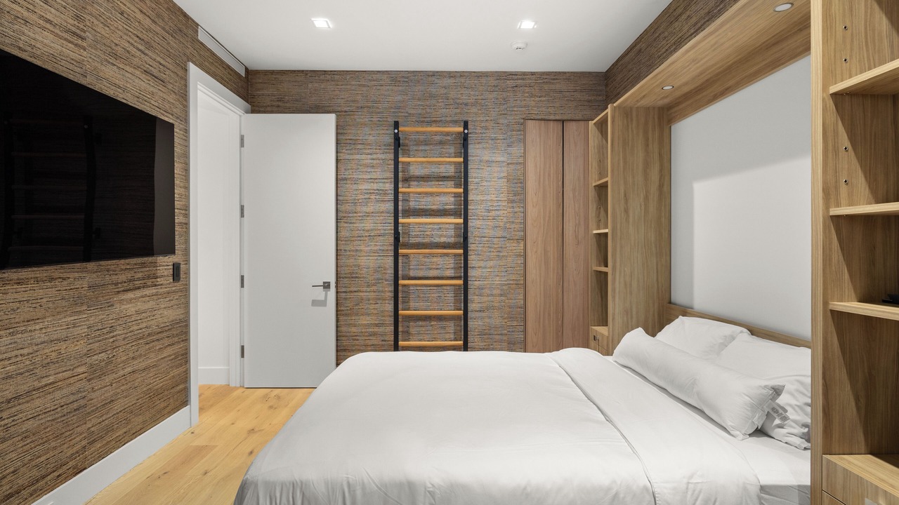 Photo of Bedroom in West End