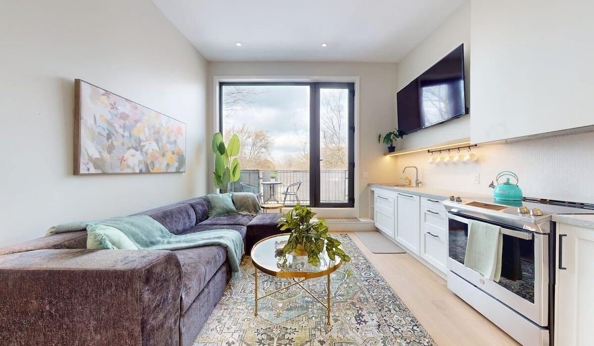 Photo of Livingroom in Leslieville