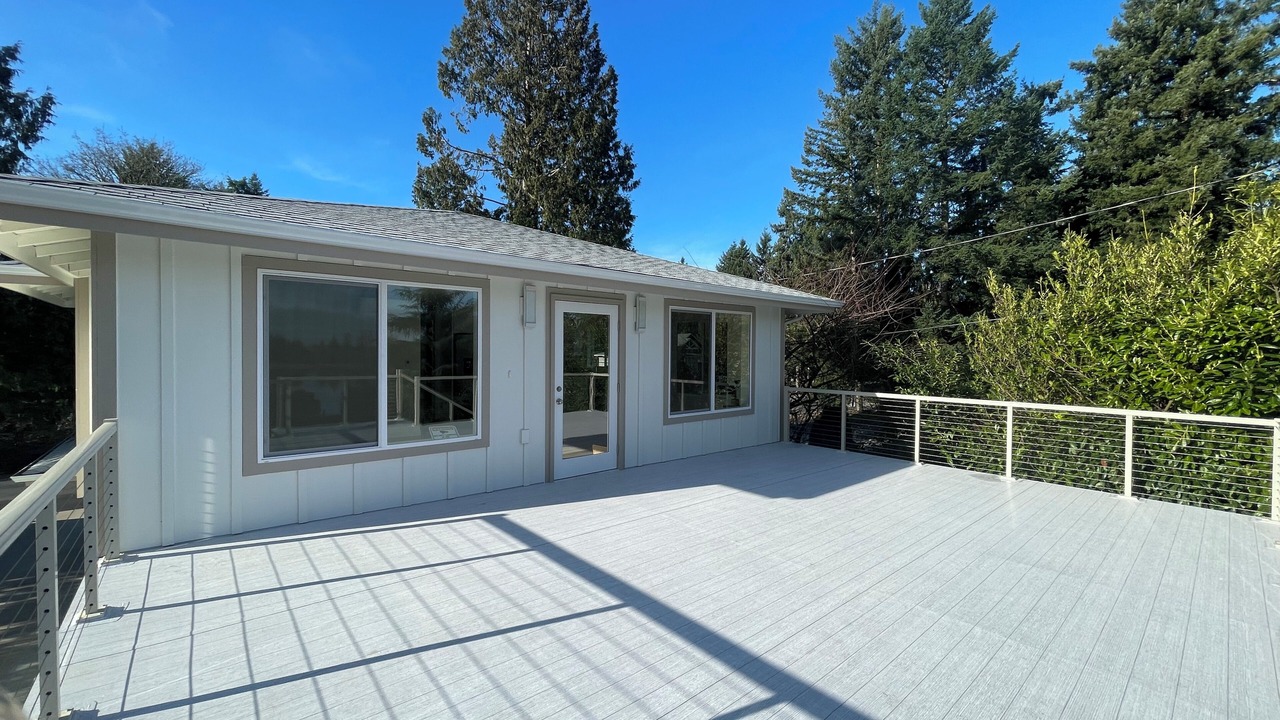 Photo of Patio Balcony in Bonney Lake