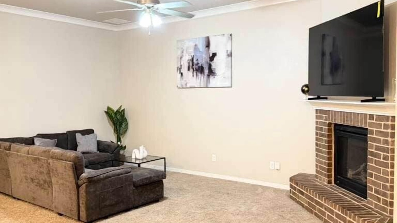 Photo of Livingroom in Midland
