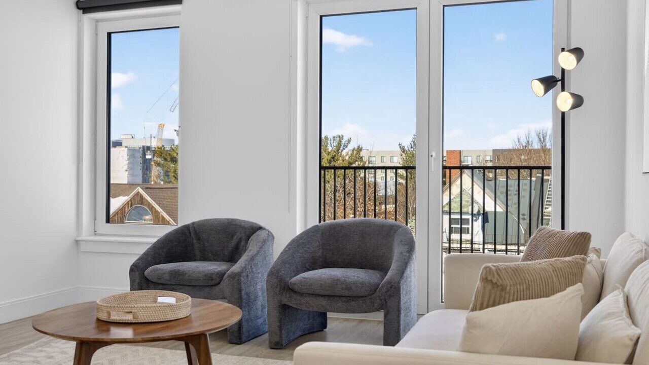 Photo of Livingroom in Allston
