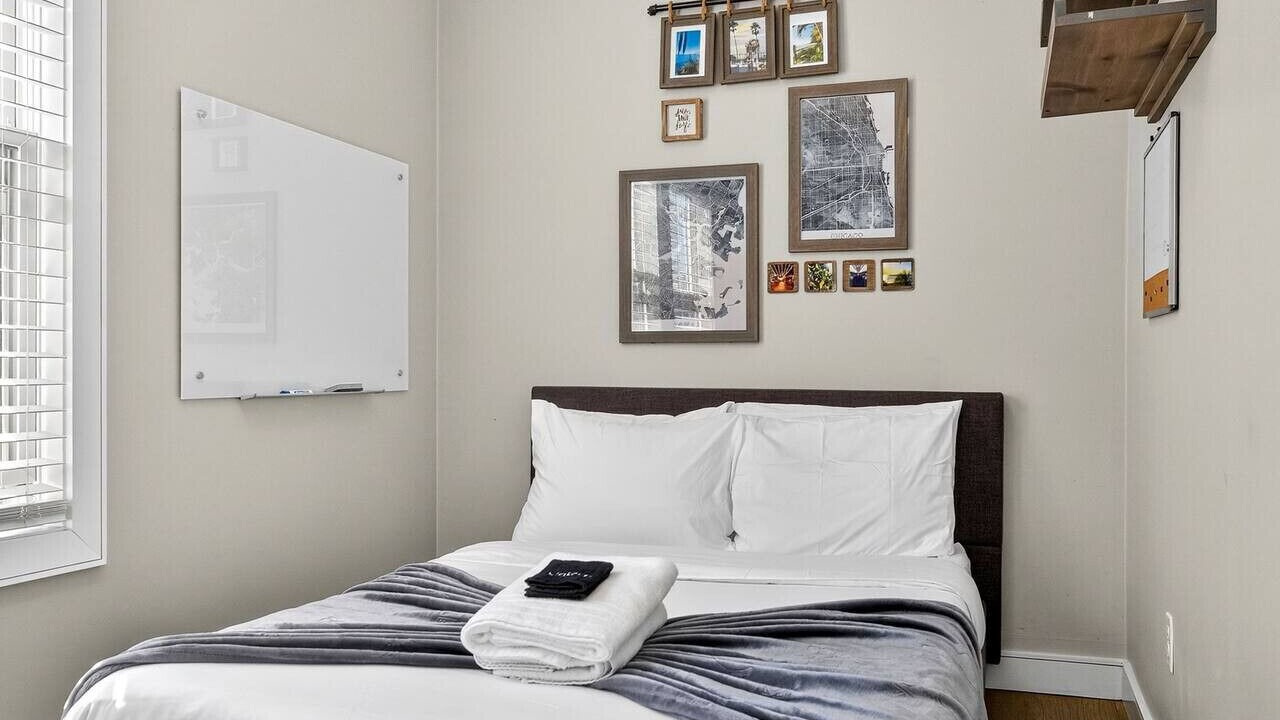 Photo of Bedroom in Highland Park