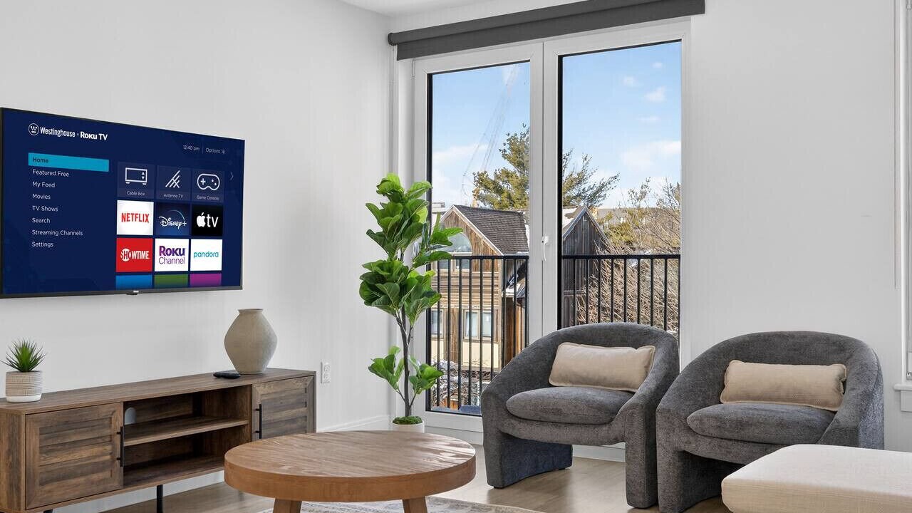 Photo of Livingroom in Allston
