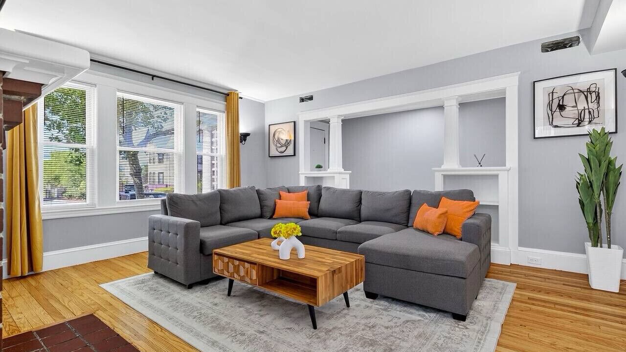 Photo of Livingroom in St. Elizabeth's