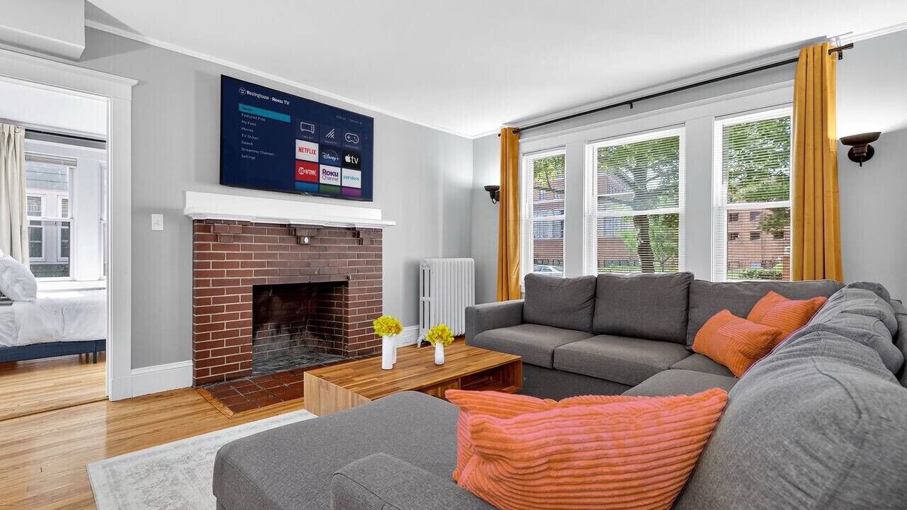 Photo of Livingroom in St. Elizabeth's