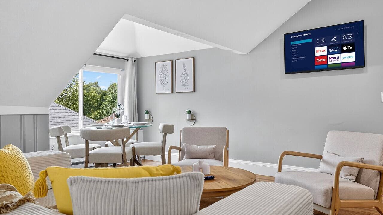 Photo of Livingroom in St. Elizabeth's