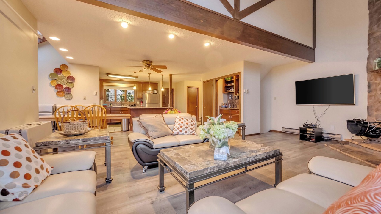 Photo of Livingroom in Village at Camelback