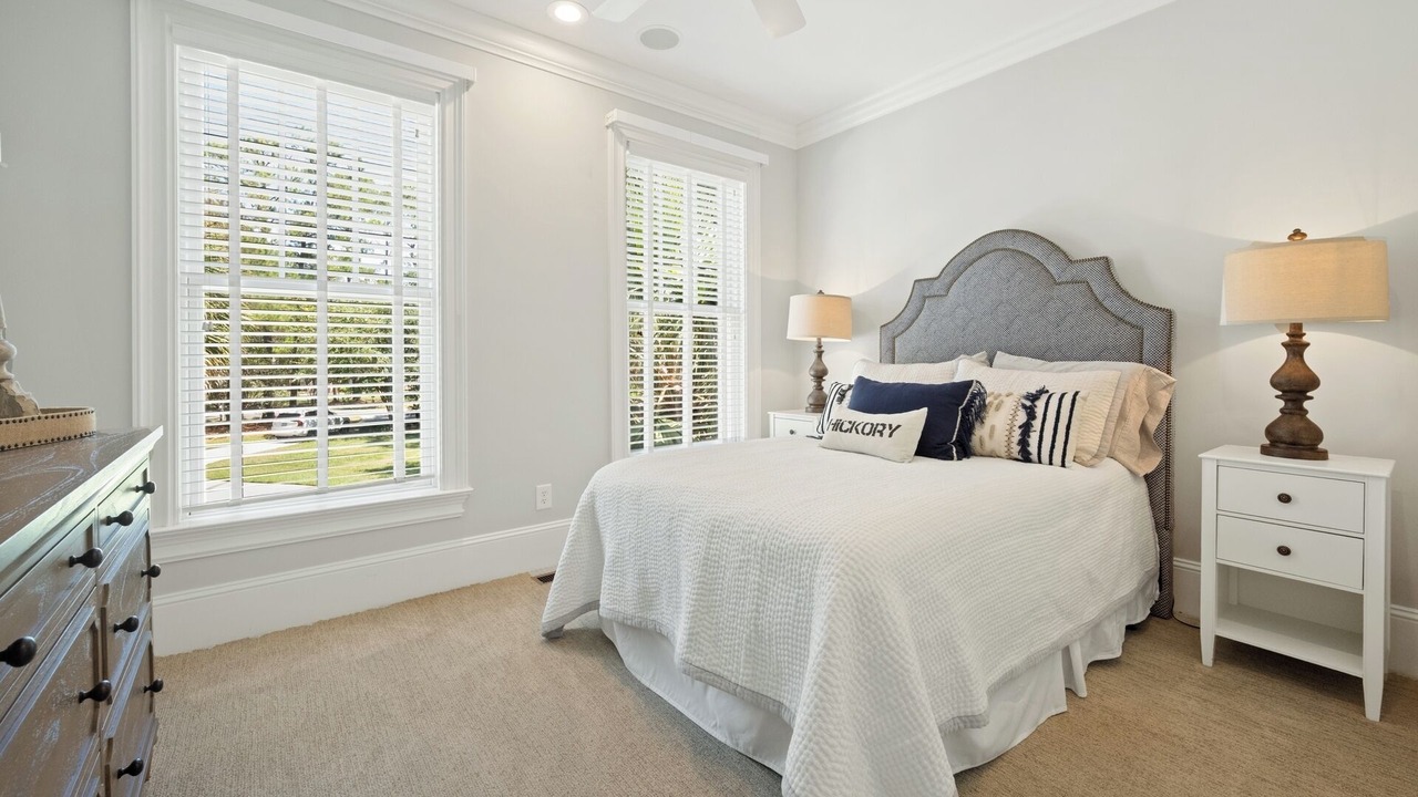 Photo of Bedroom in Debordieu Colony