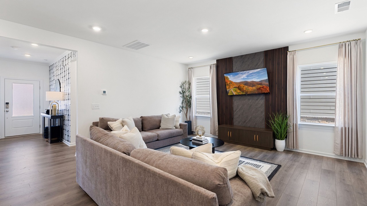 Photo of Livingroom in Southeast Raleigh