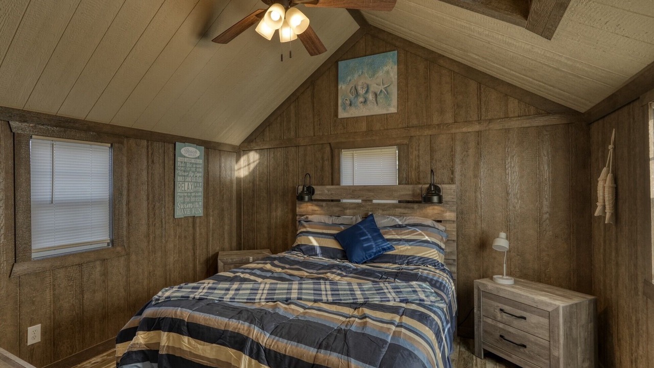 Photo of Bedroom in Senecaville