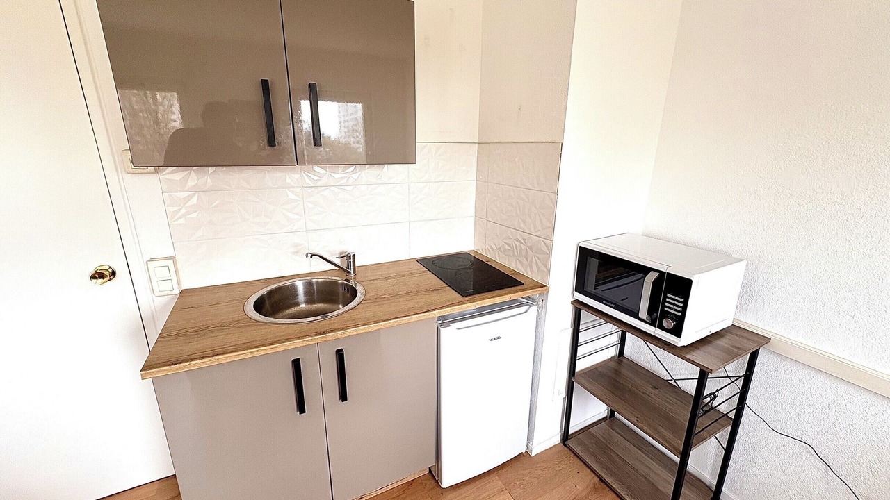 Photo of Kitchen in Ile Beaulieu