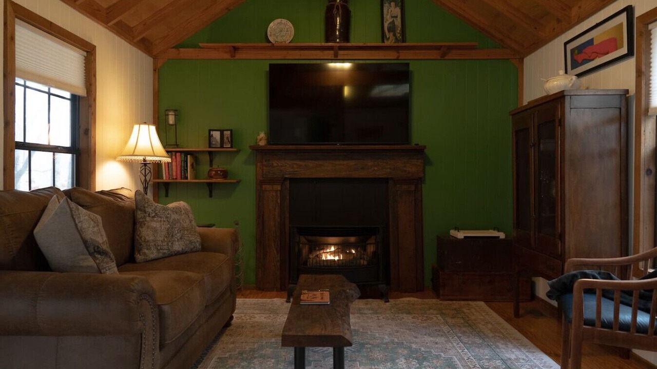 Photo of Livingroom in Morganton
