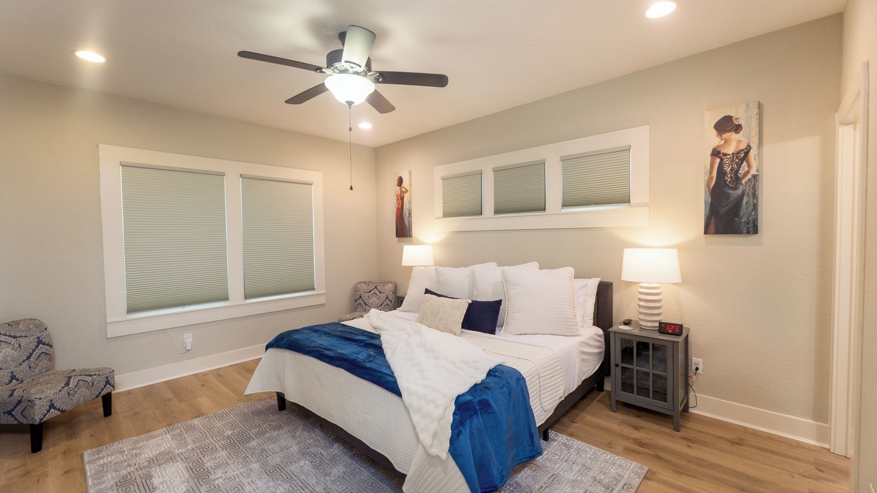 Photo of Bedroom in Near East Side