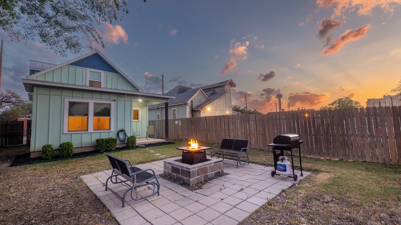 Photo of Patio Balcony in Near East Side