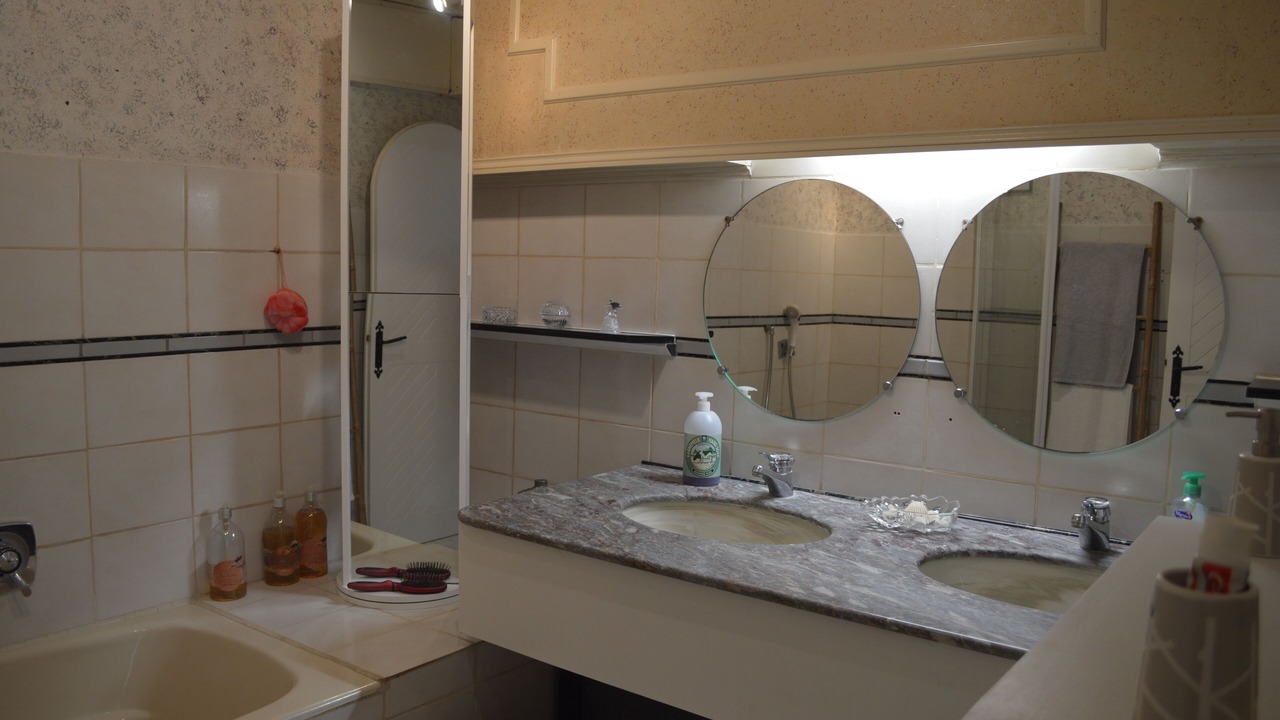 Photo of Bathroom in Cheminot