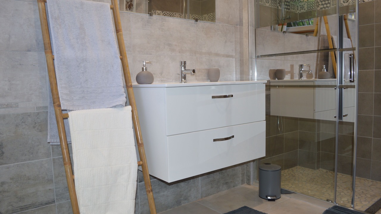 Photo of Bathroom in Cheminot