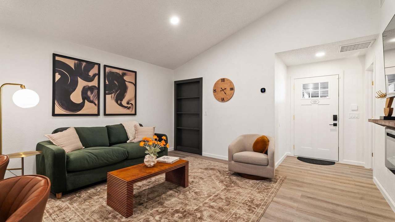 Photo of Livingroom in Central Oklahoma City