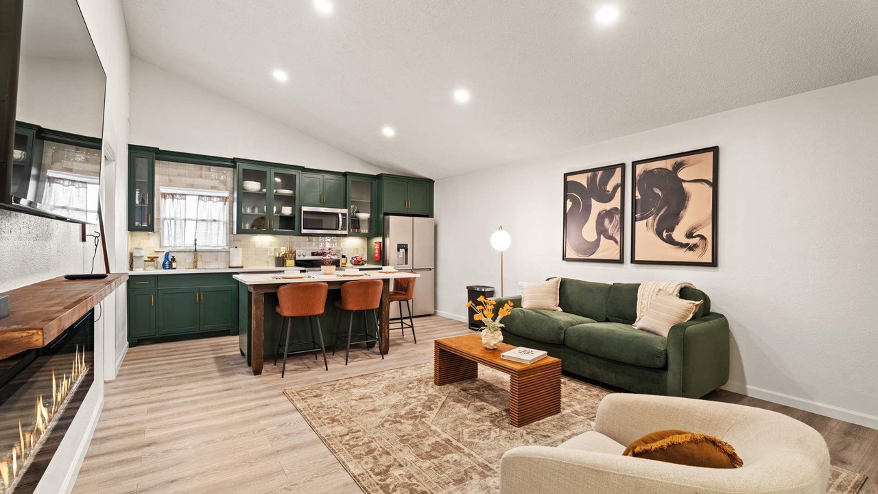 Photo of Livingroom in Central Oklahoma City