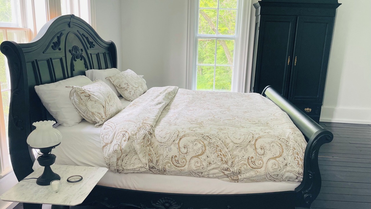 Photo of Bedroom in Decorah