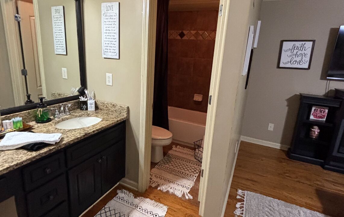 Photo of Bathroom in Stone Mountain