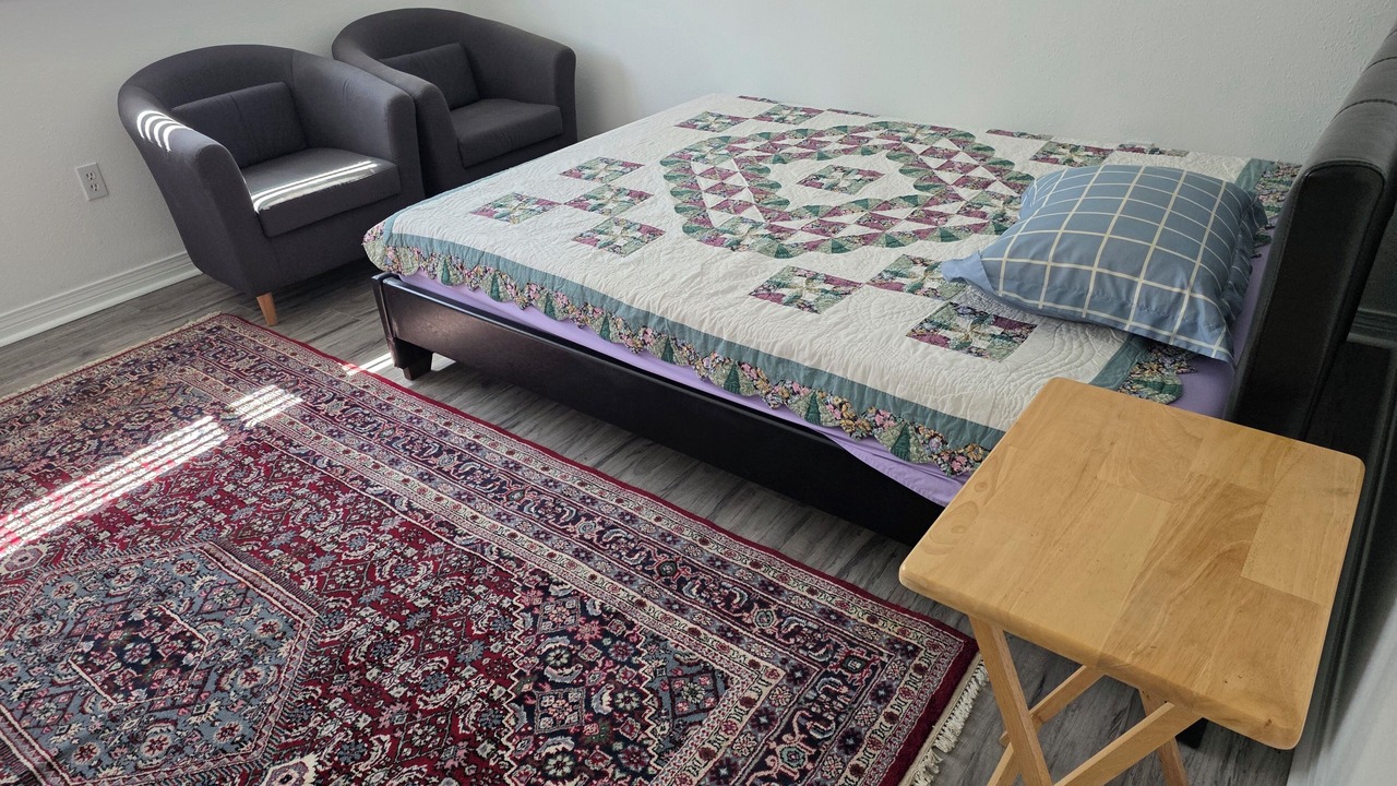 Photo of Bedroom in Kenner - Louis Armstrong International Airport