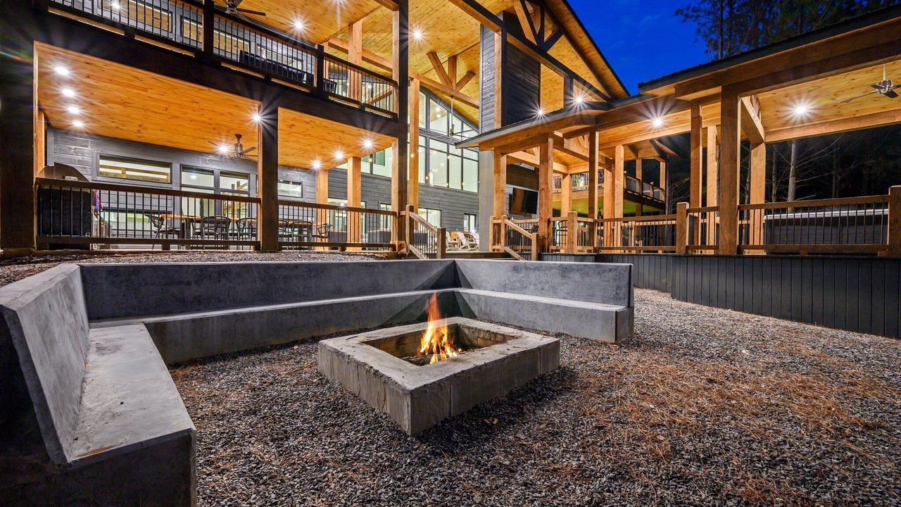 Photo of Patio Balcony in Hochatown