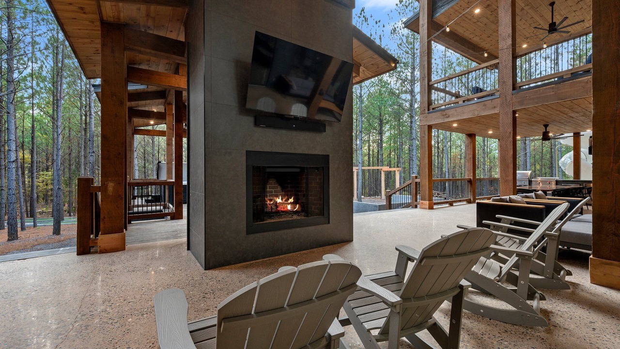 Photo of Patio Balcony in Hochatown