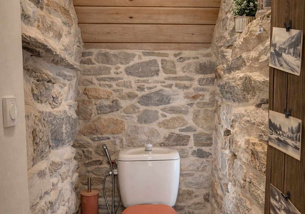 Photo of Bathroom in Estaing