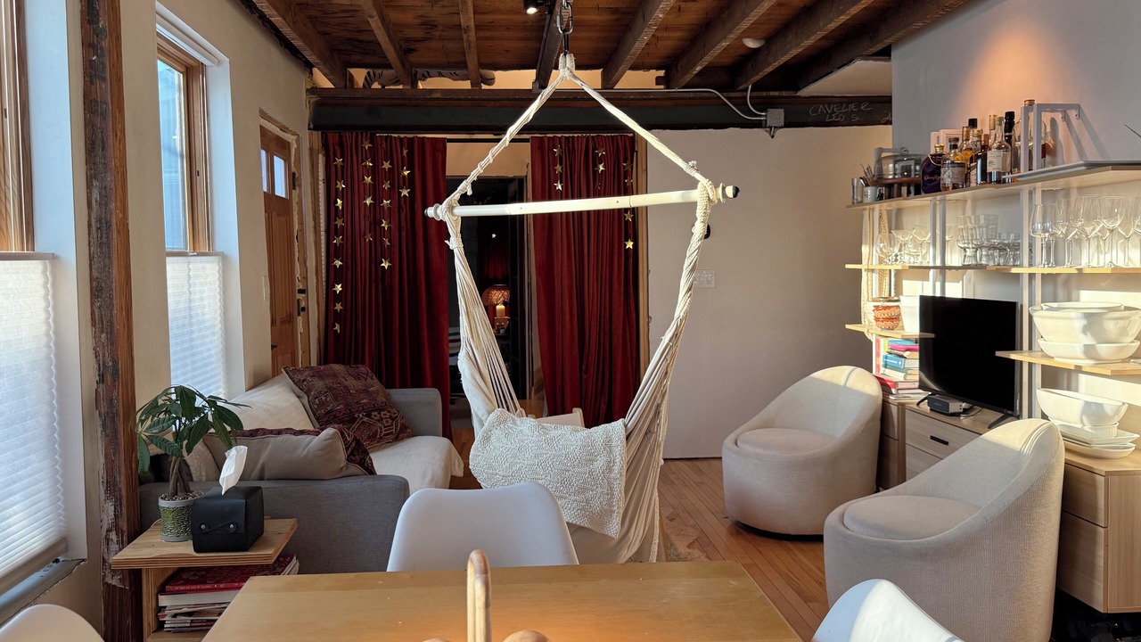 Photo of Livingroom in Maynard