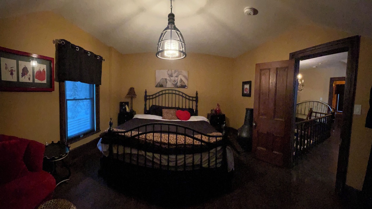 Photo of Bedroom in Mount Forest