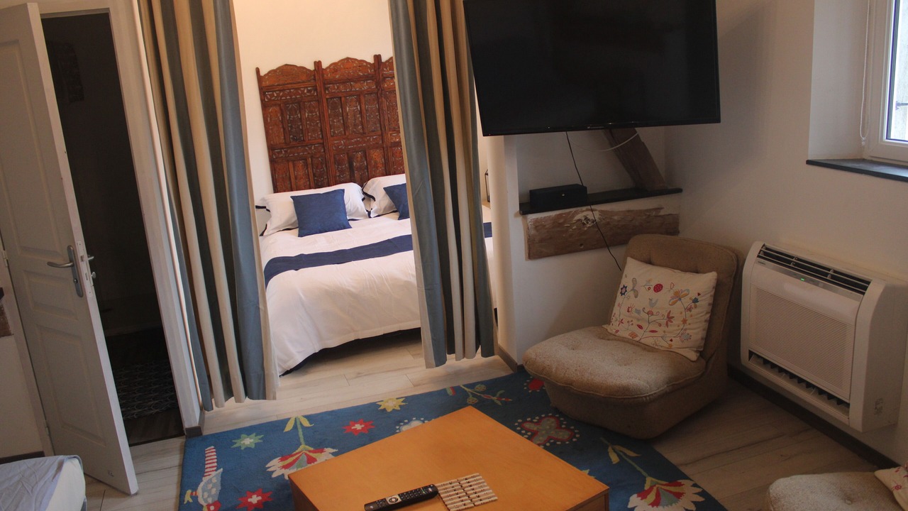 Photo of Bedroom in Castelnau-Riviere-Basse