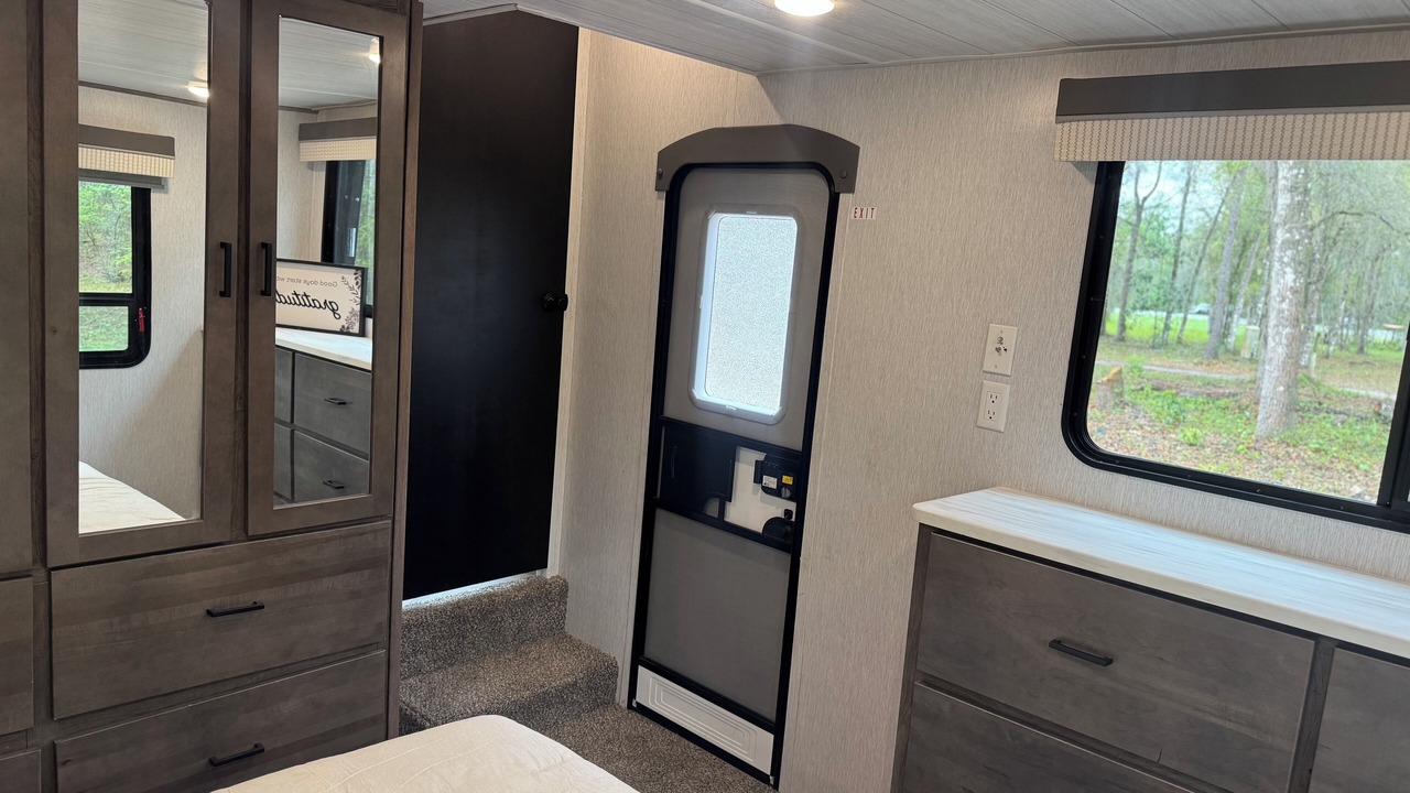 Photo of Bedroom in Brooksville