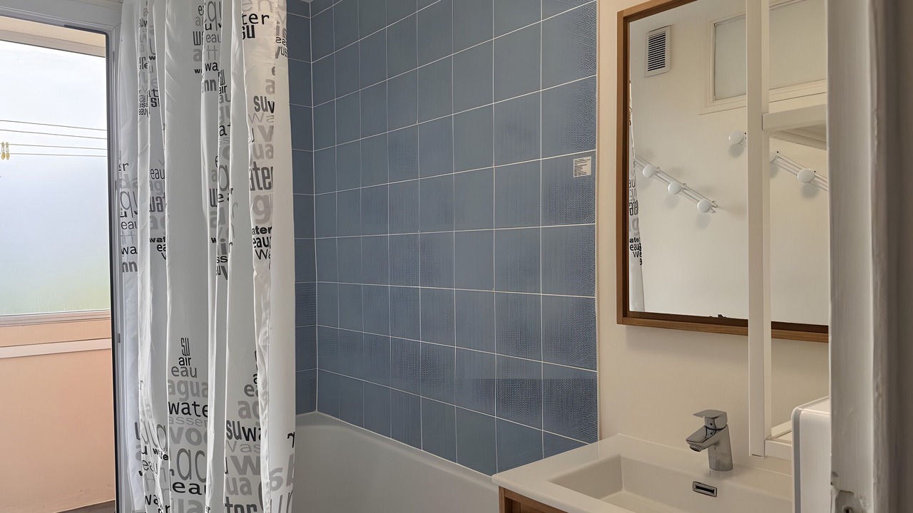Photo of Bathroom in La Fayette-Eble