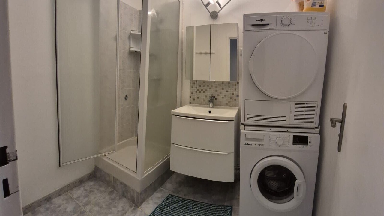 Photo of Bathroom in Roseraie - Orgemont
