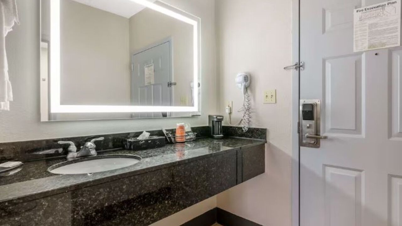 Photo of Bathroom in Jeffersontown