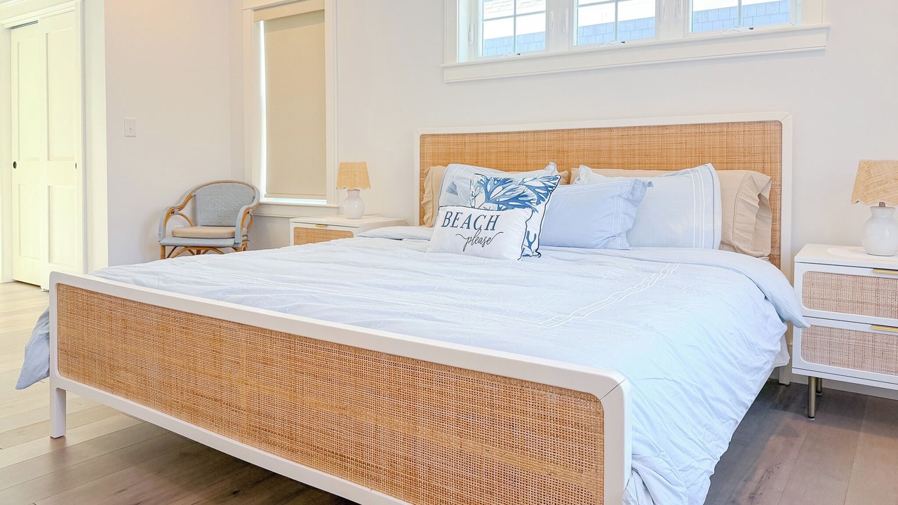 Photo of Bedroom in Falmouth Heights