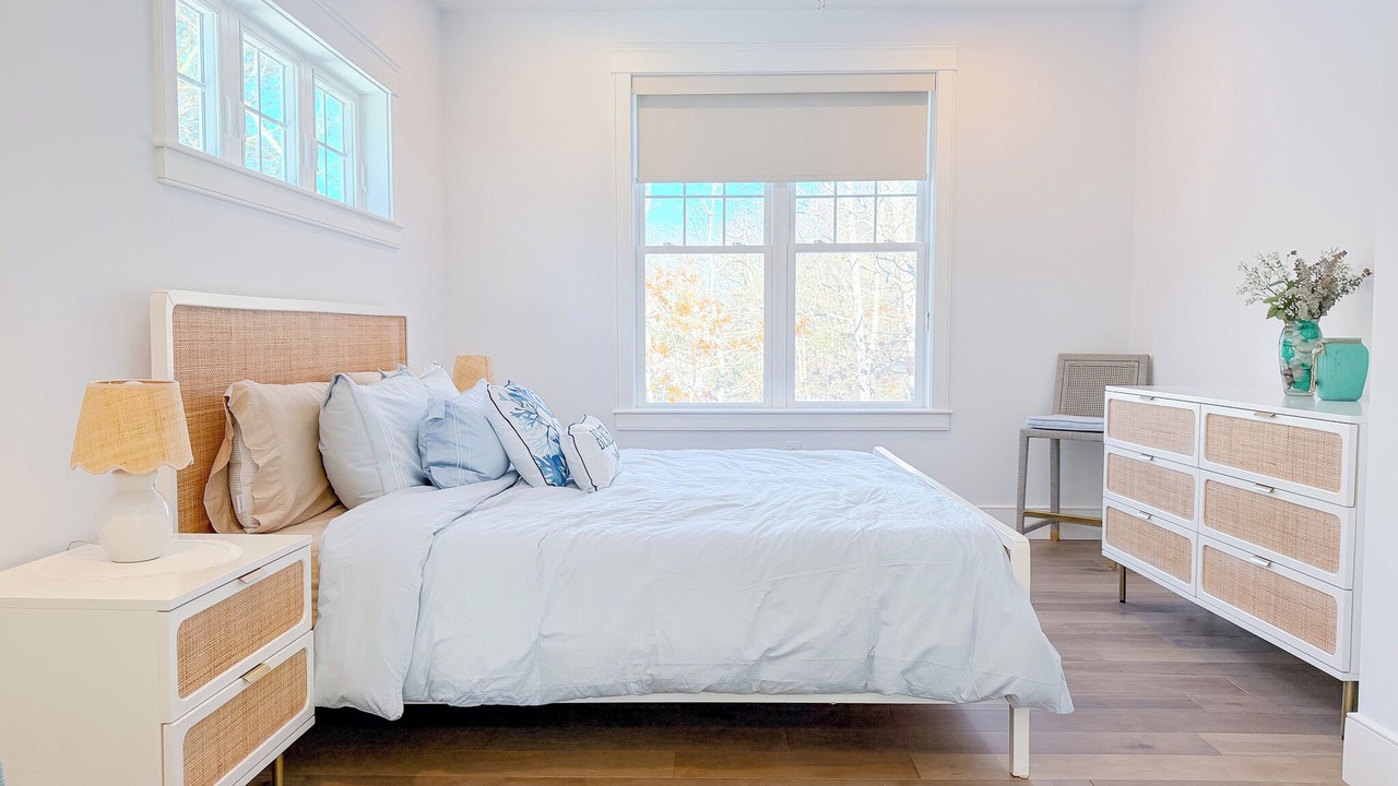 Photo of Bedroom in Falmouth Heights