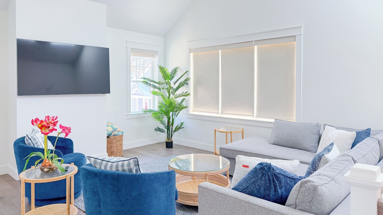 Photo of Livingroom in Falmouth Heights