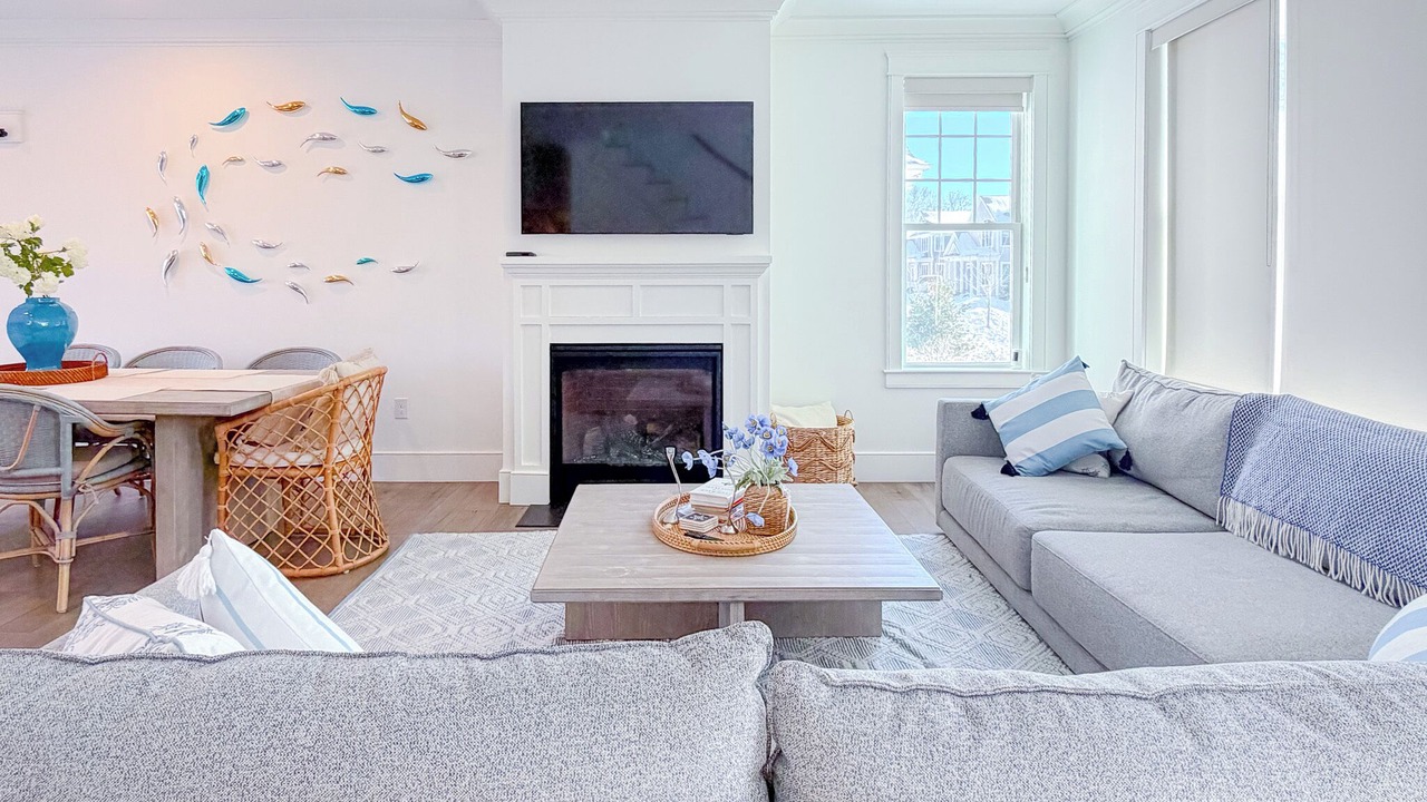 Photo of Livingroom in Falmouth Heights