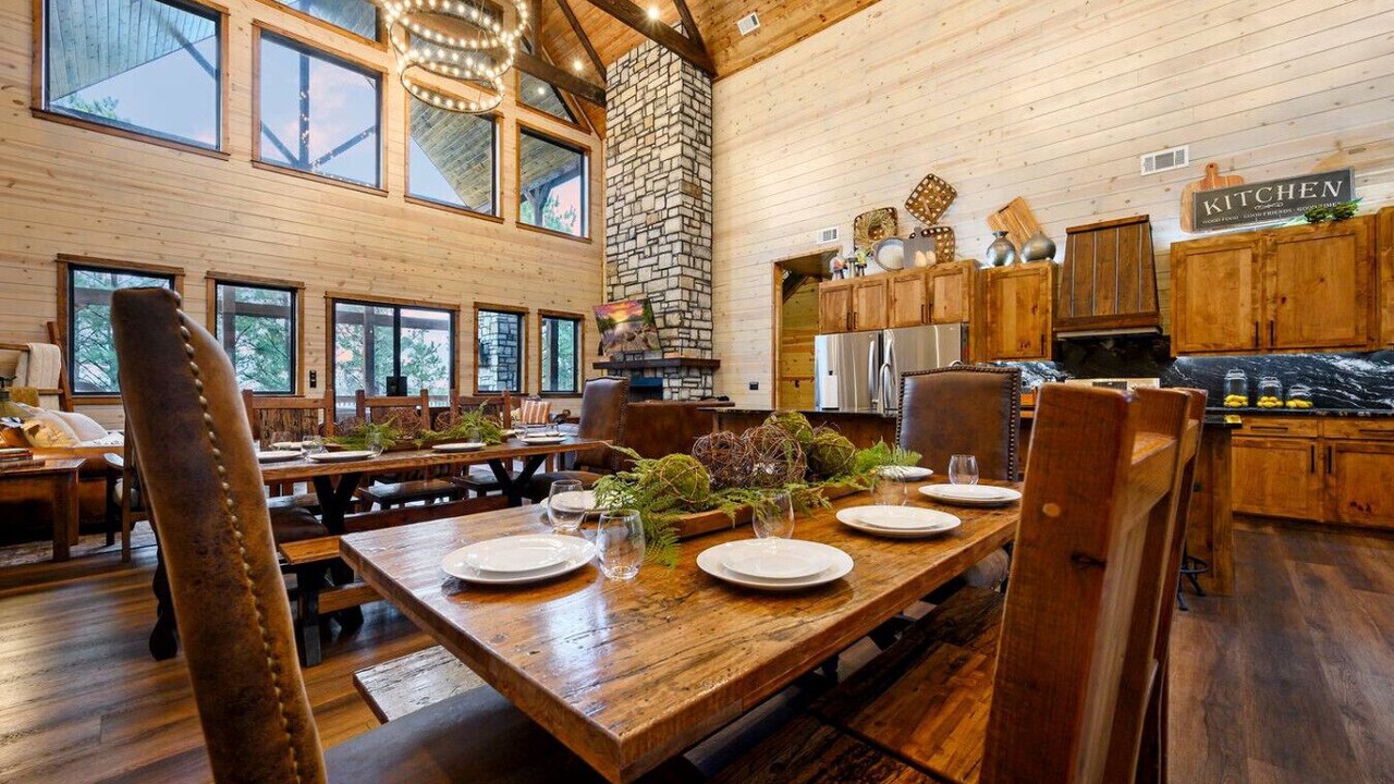 Photo of Livingroom in Broken Bow