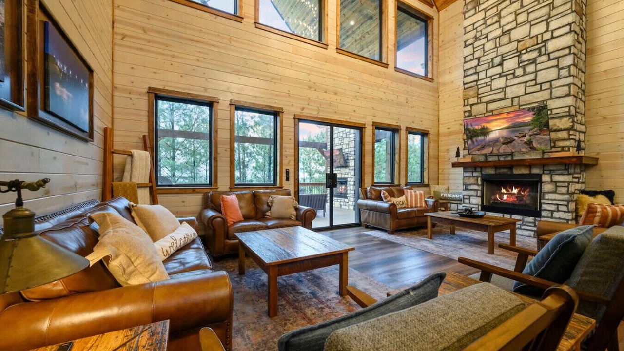 Photo of Livingroom in Broken Bow
