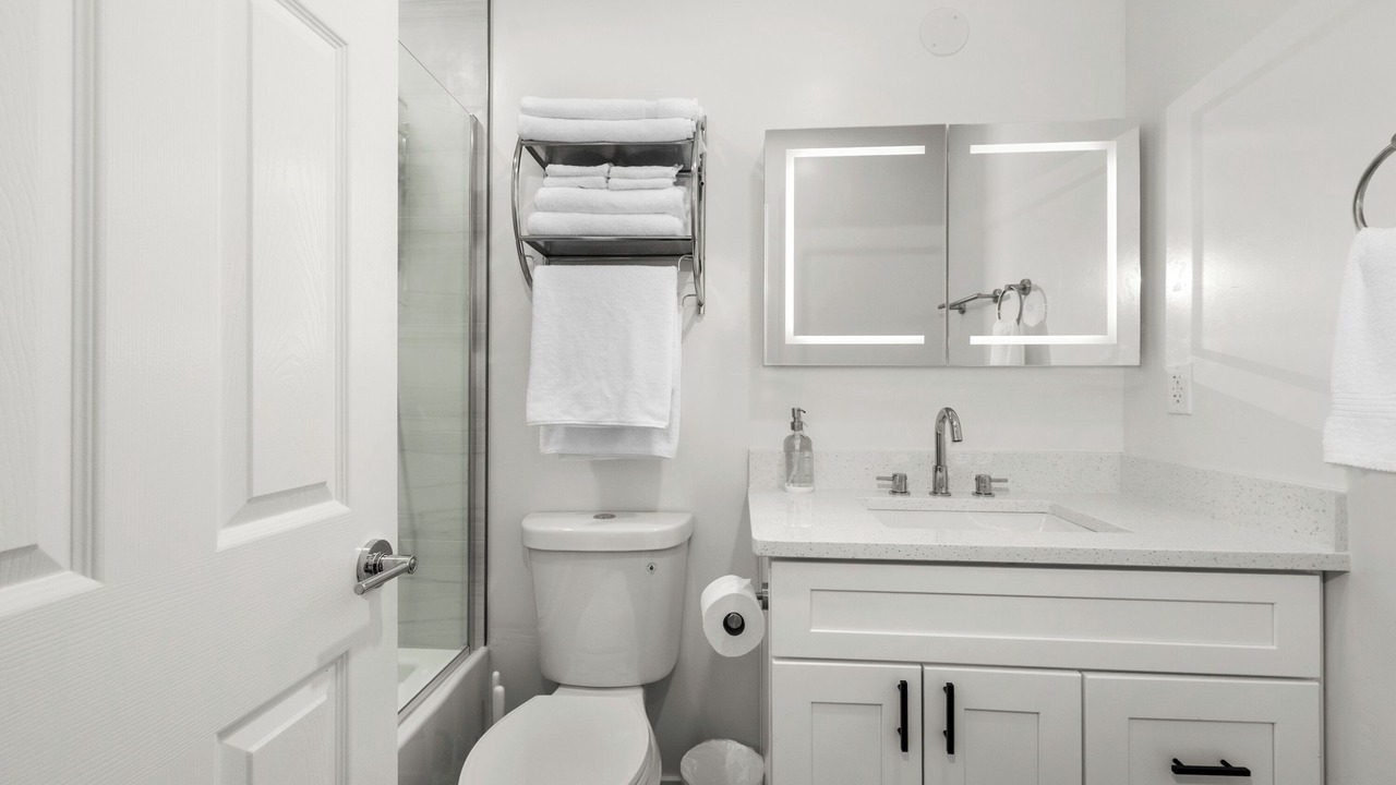 Photo of Bathroom in Garfield