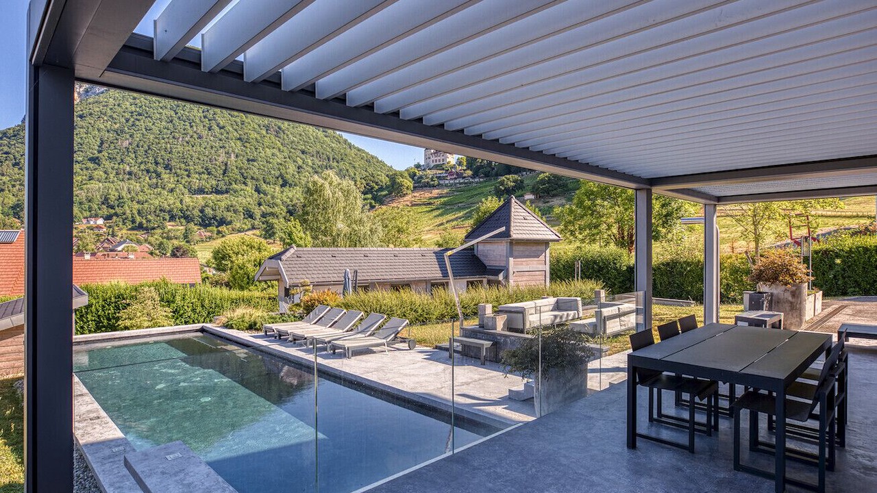 Photo of Outdoor in Menthon-Saint-Bernard