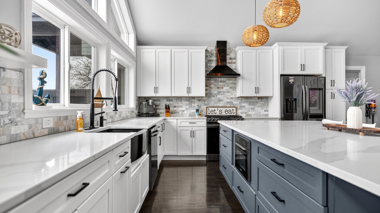 Photo of Kitchen in Channel Lake