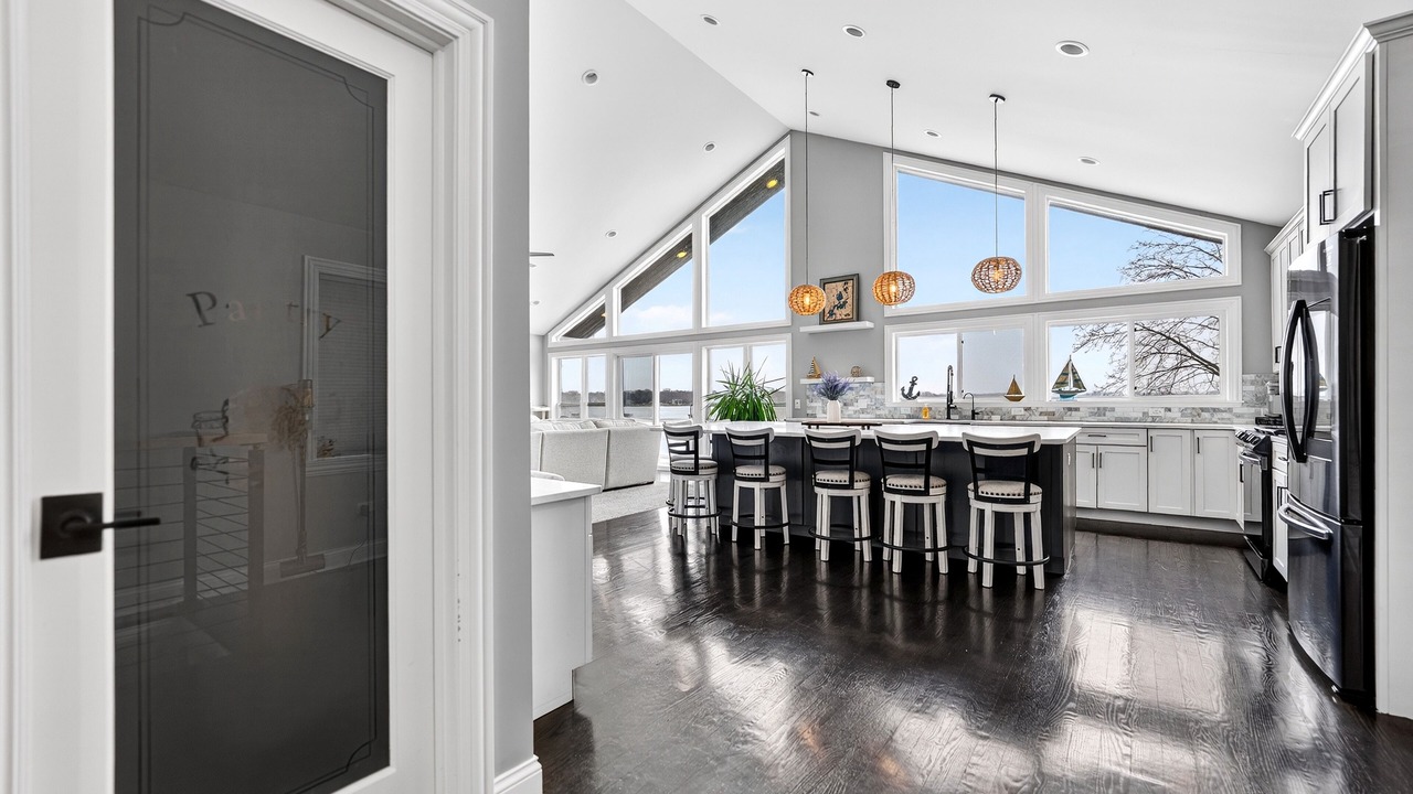 Photo of Kitchen in Channel Lake