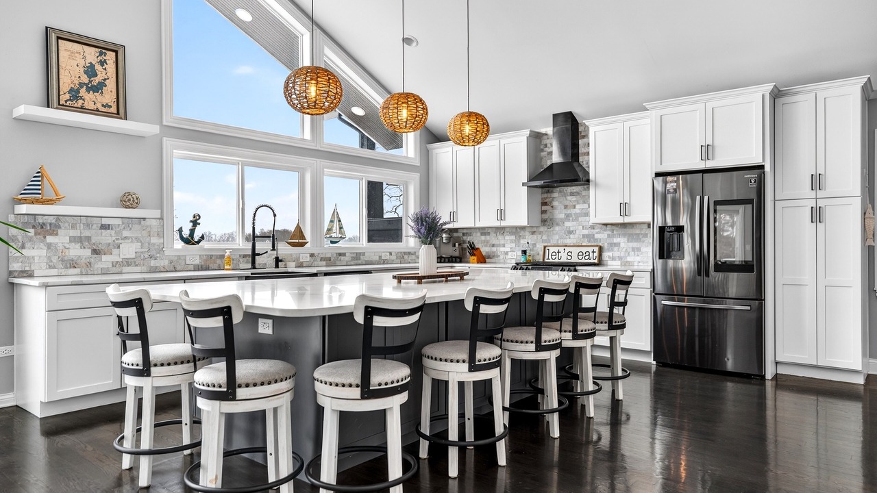 Photo of Kitchen in Channel Lake