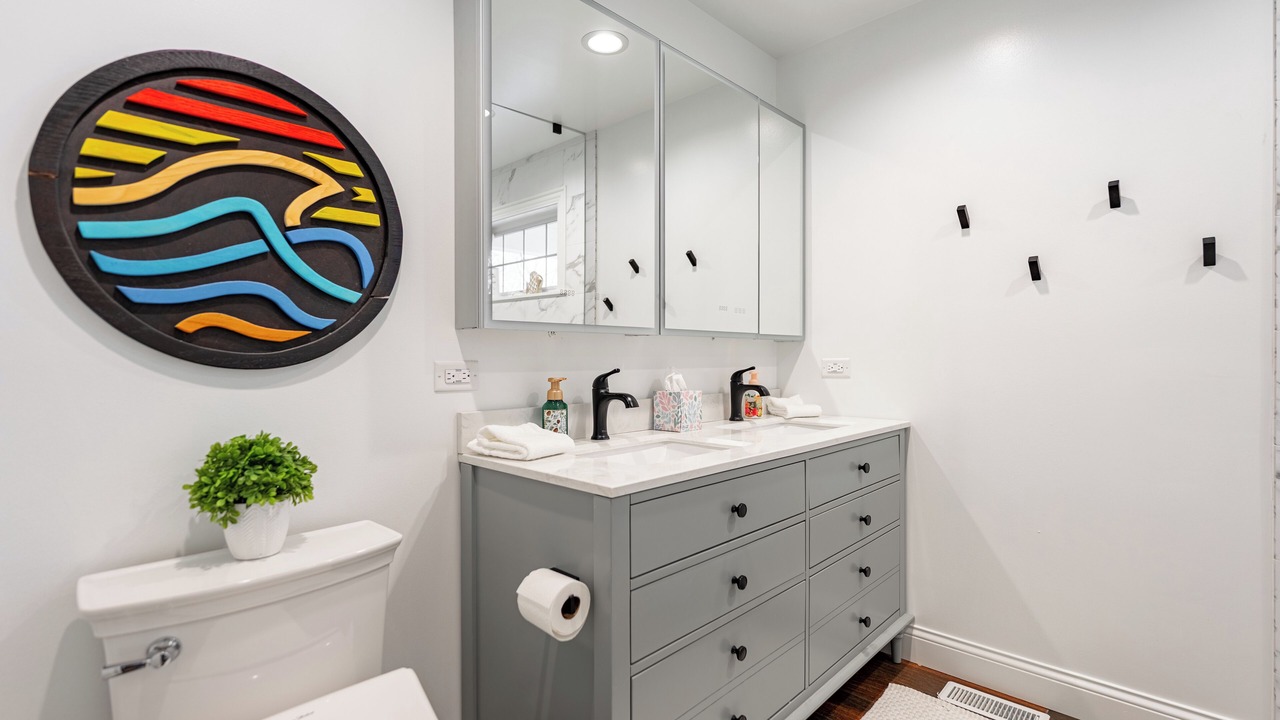 Photo of Bathroom in Channel Lake