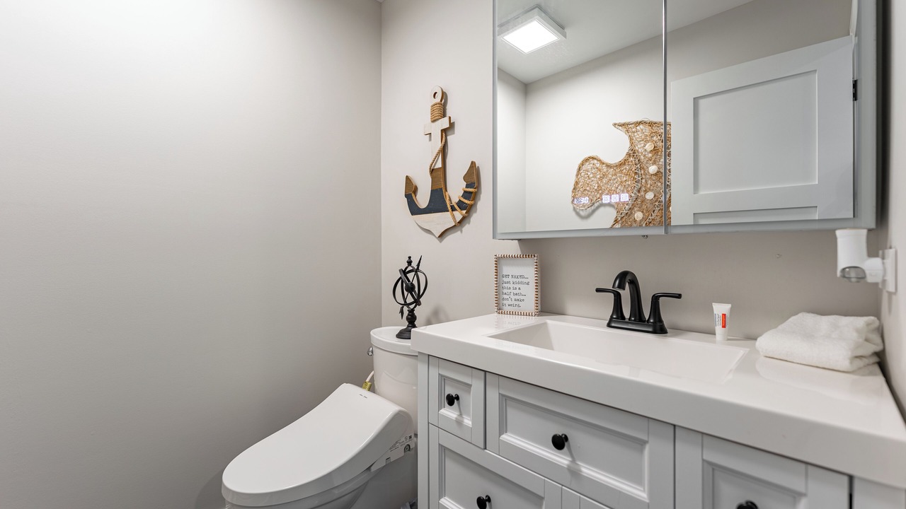 Photo of Bathroom in Channel Lake