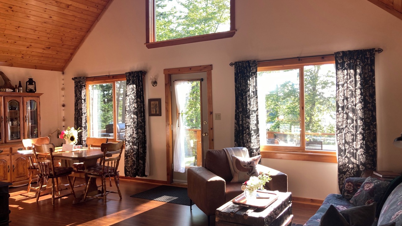 Photo of Livingroom in Halifax County
